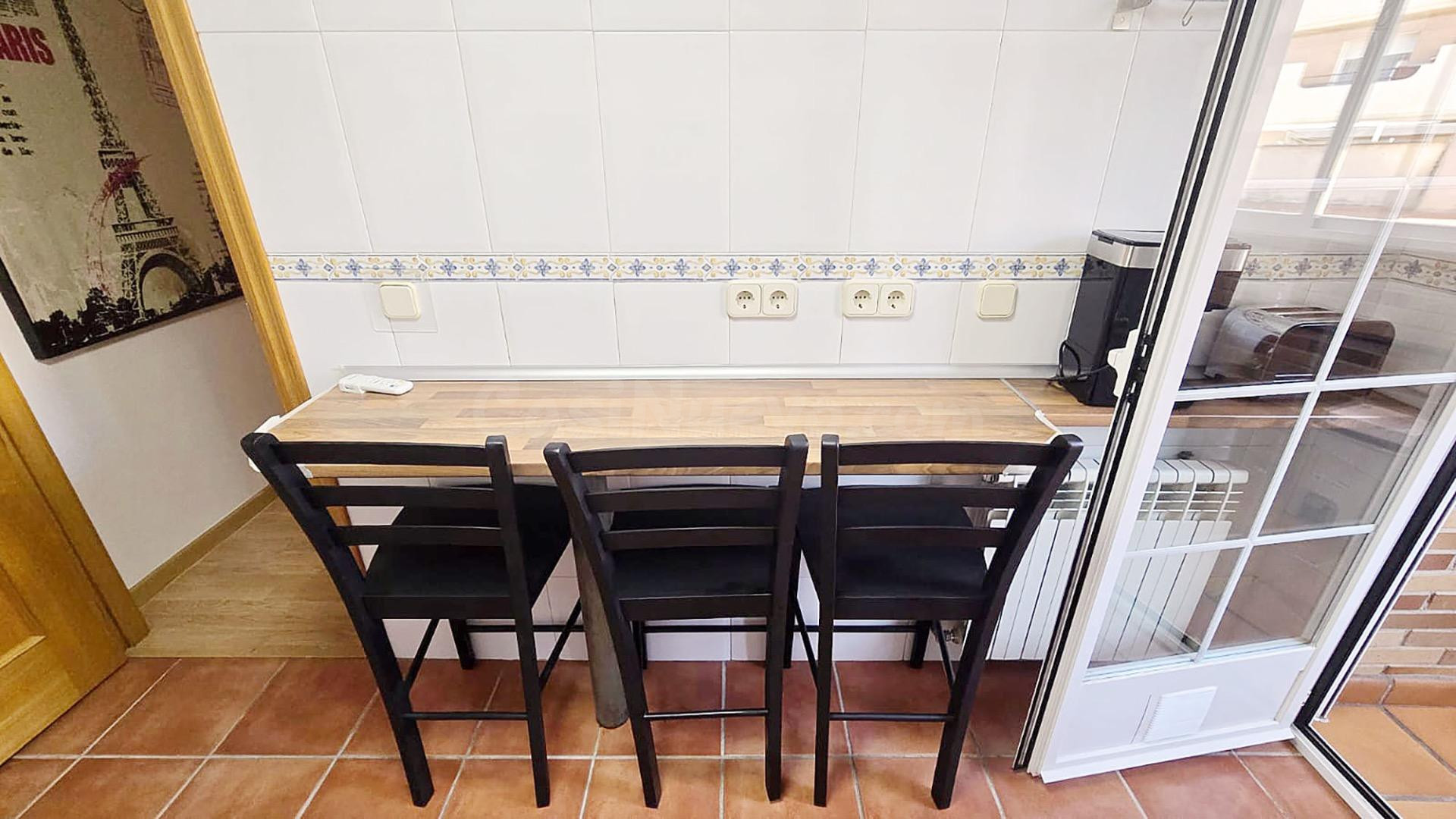 ¡ESTUDIANTES! PISO CON TERRAZA INTEGRADA COMPLETAMENTE AMUEB - foto 3