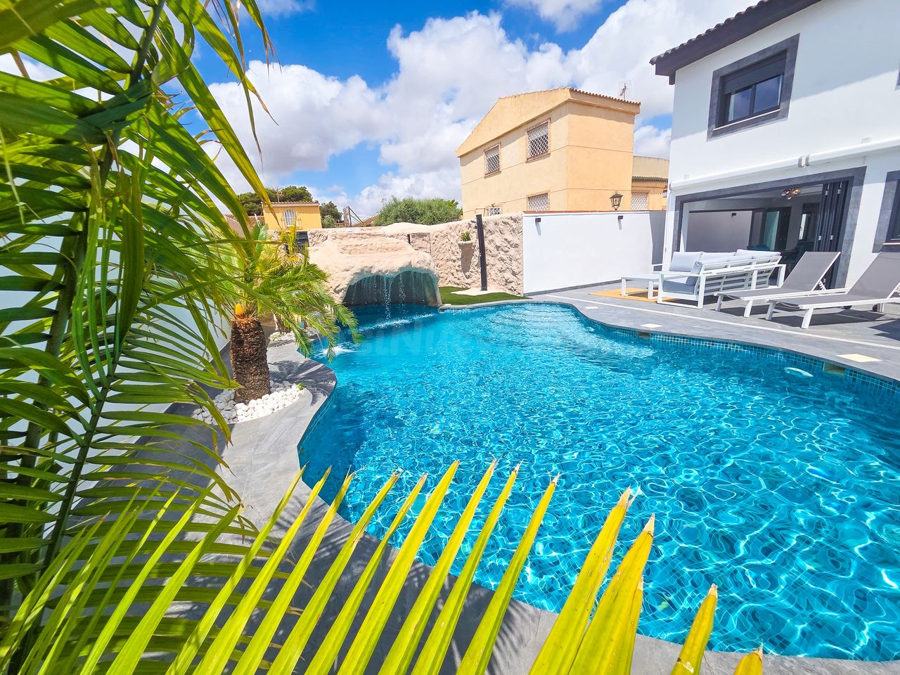 Adosado 5 habitaciones en venta - Los Urrutias