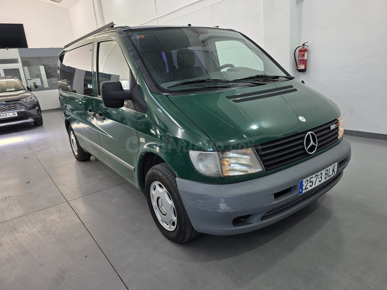 MERCEDES-BENZ Vito 110CDI 2.2TD COMBI (2001)