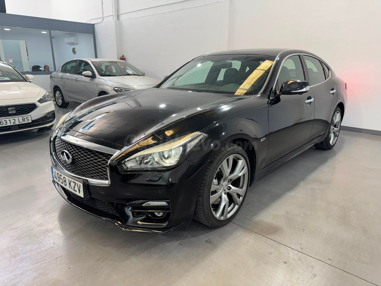 INFINITI Q70 2.2D GT SPORT TECH AUTO (2019) - foto 5