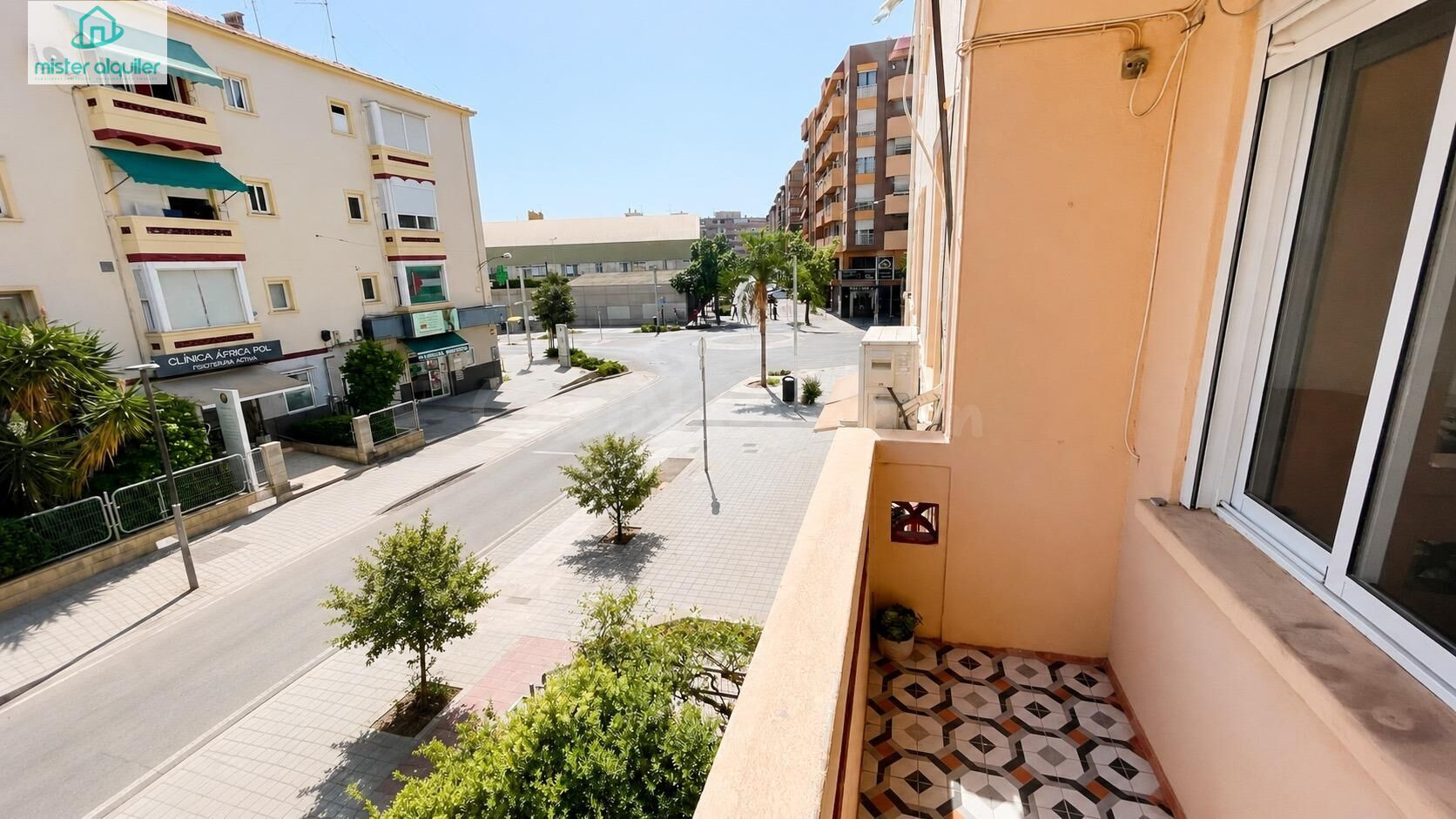 ALQUILER DE VIVIENDA HABITUAL EN EL PLA – REFORMADA Y EQUIPA - foto 2