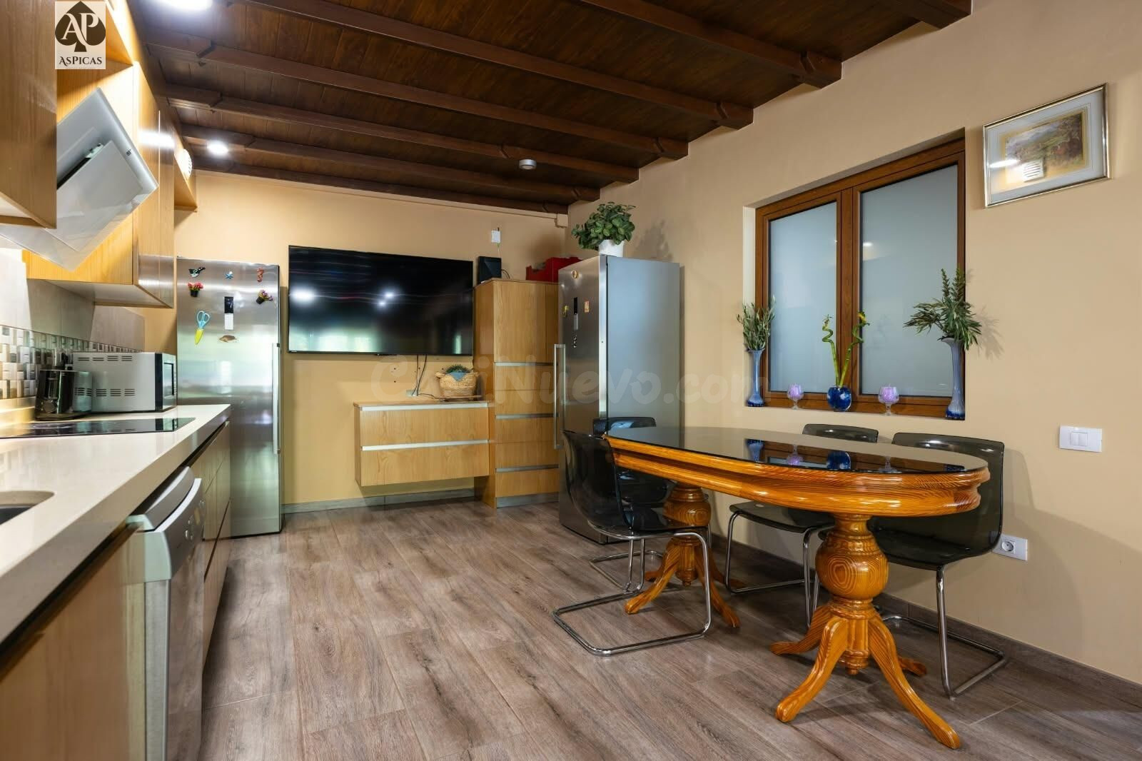 Exclusiva finca reformada con 1.581 m2 de parcela y gran pot - foto 5
