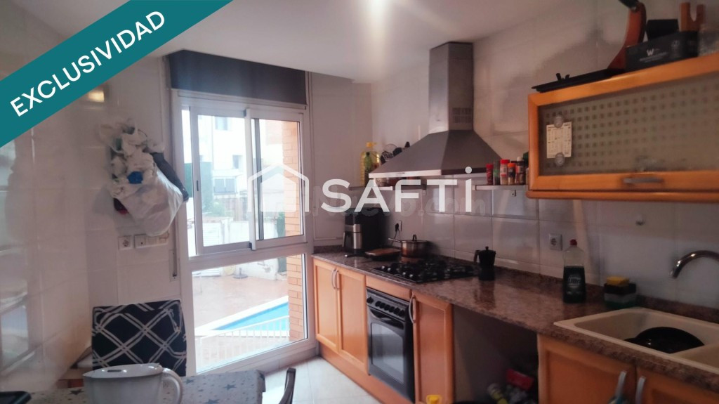 ESPECTACULAR TRIPLEX CÉNTRICO CON GARAJE Y TERRAZAS SOLARIUM