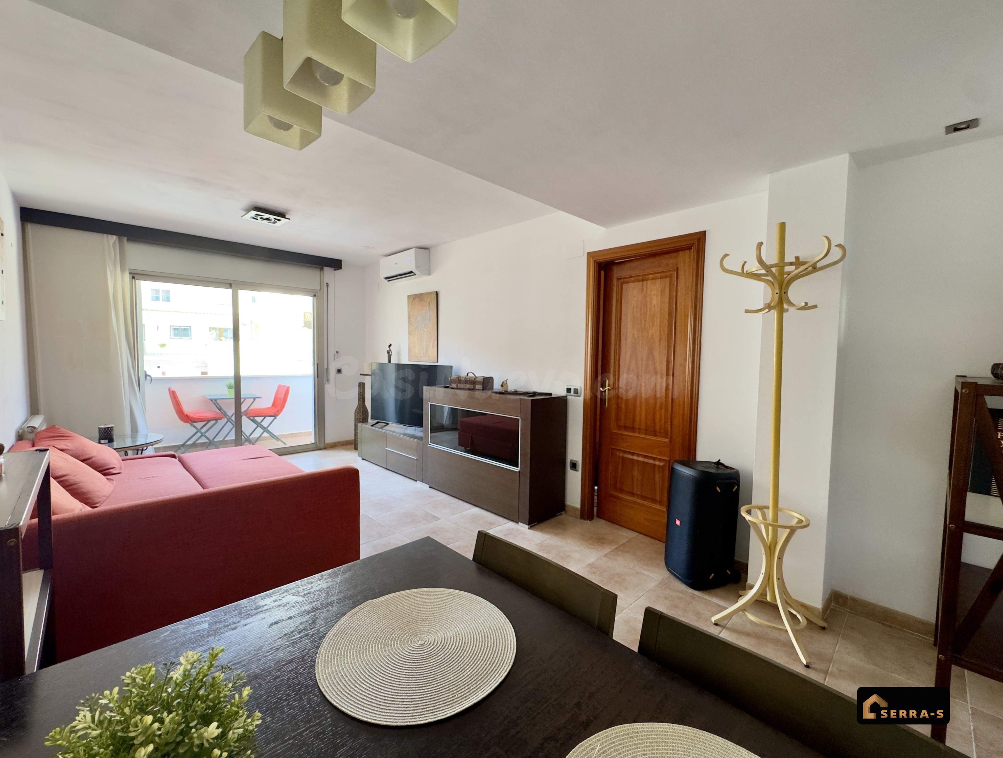 PISO DE 3 habitaciones, 2 BAÑOS Y PLAZA DE PARKING CERRADA " - foto 2