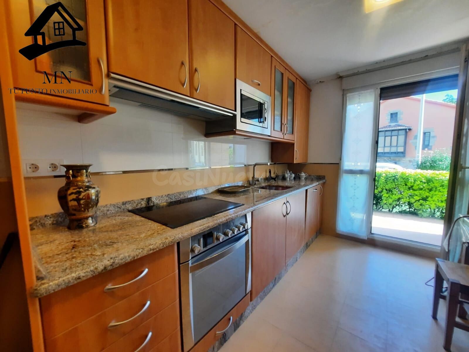 VIVIENDA A ESTRENAR CON UNA TERRAZA IMPRESIONANTE Y JARDÍN - foto 2