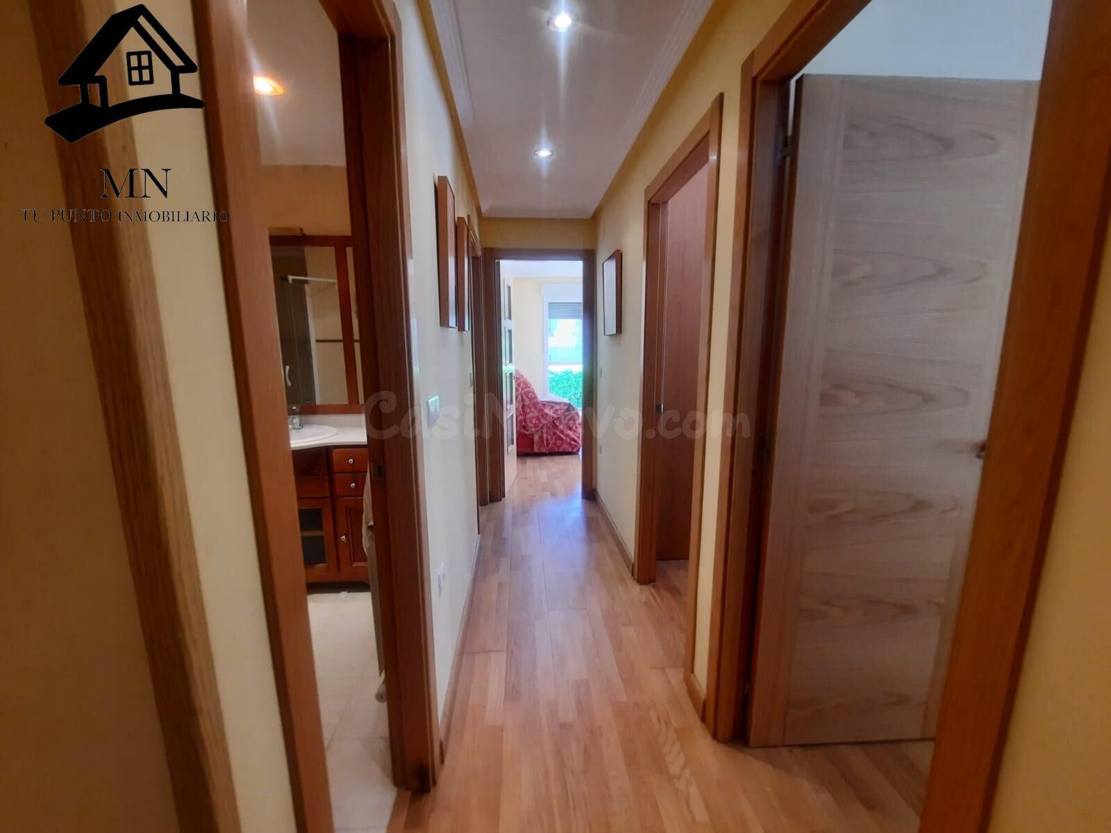 VIVIENDA A ESTRENAR CON UNA TERRAZA IMPRESIONANTE Y JARDÍN - foto 3