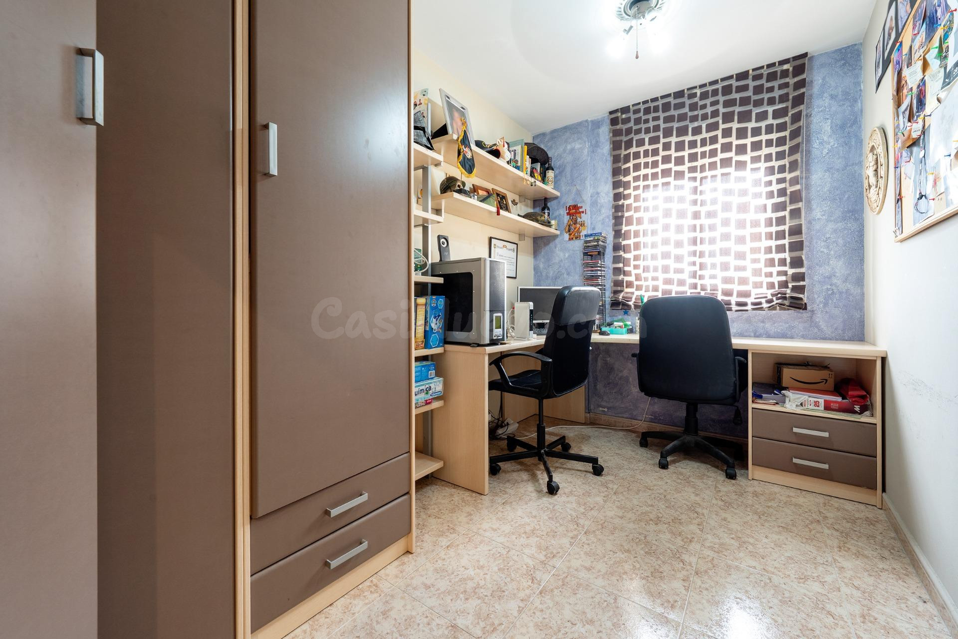 Amplio piso de 4 habitaciones con terraza y plaza de aparcamiento en Vila-seca - foto 5