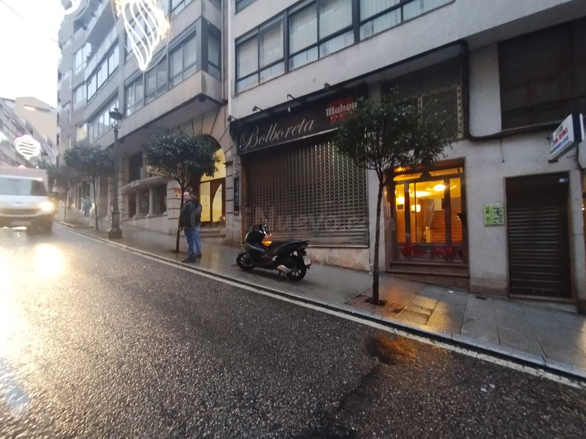 VENTA LOCAL CALLE BRASIL - foto 4