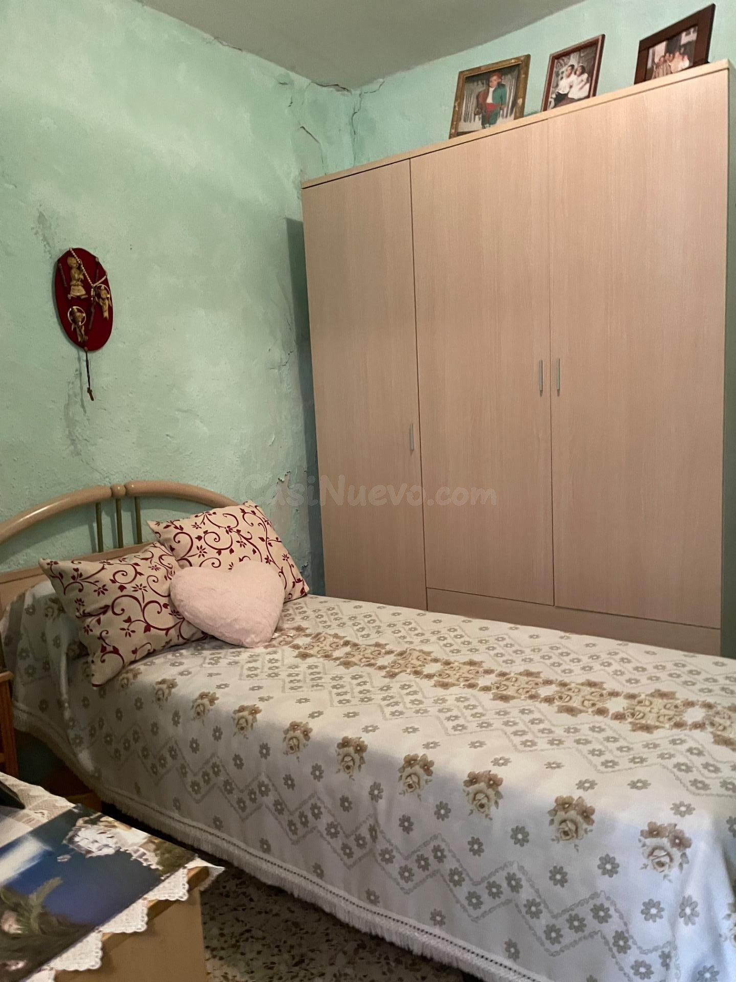 CASA DE PUEBLO DE 3 PLANTAS CON 4 DORMITORIOS EN CALLES - foto 3