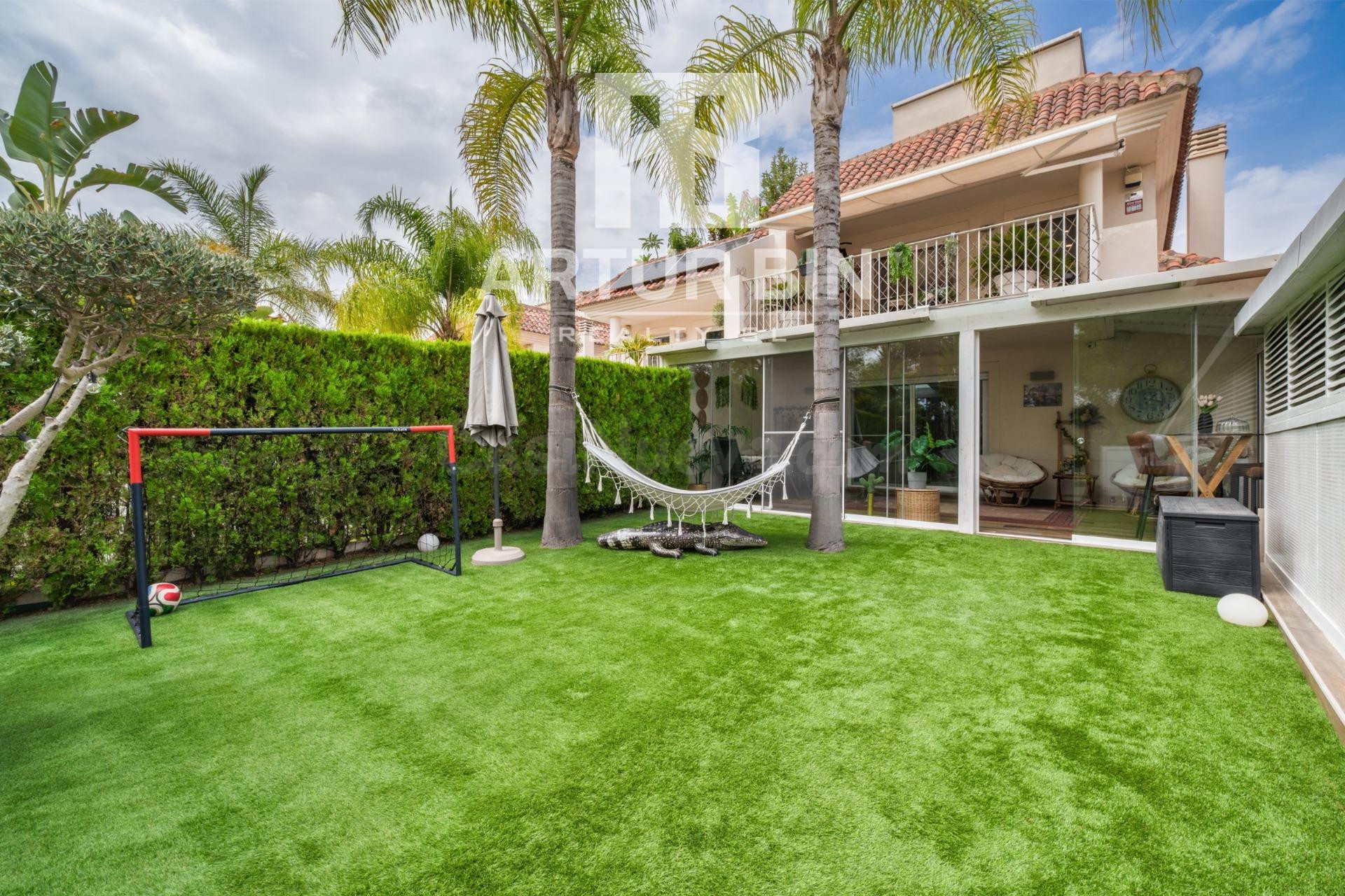 Adosado 4 habitaciones 236m² en venta - Casas Verdes