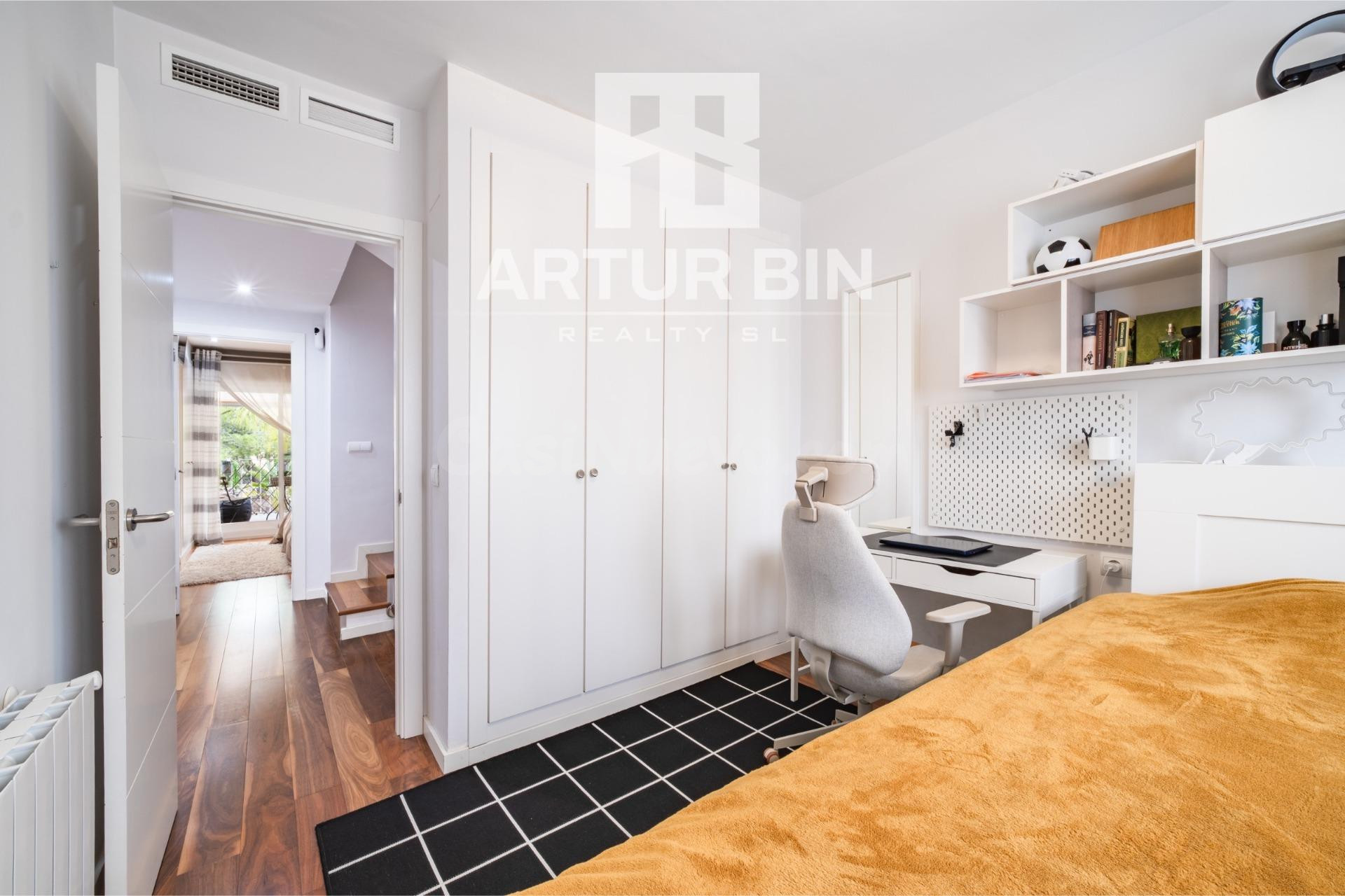 Adosado 4 habitaciones 236m² en venta - Casas Verdes - foto 5
