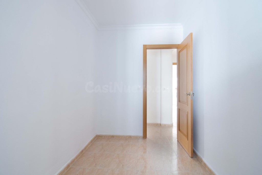 Piso junto a la estación de Santa Justa - foto 4