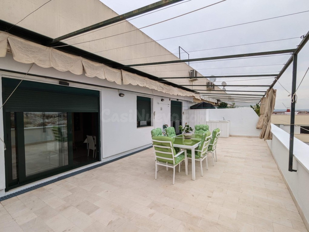 Espectacular apartamento con fantástica terraza en pleno corazón de Sevilla, junto calle Laraña !!!