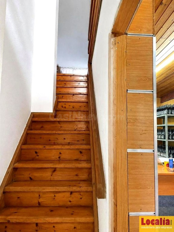 LOCAL COMERCIAL CON CABRETE EN TORRELAVEGA