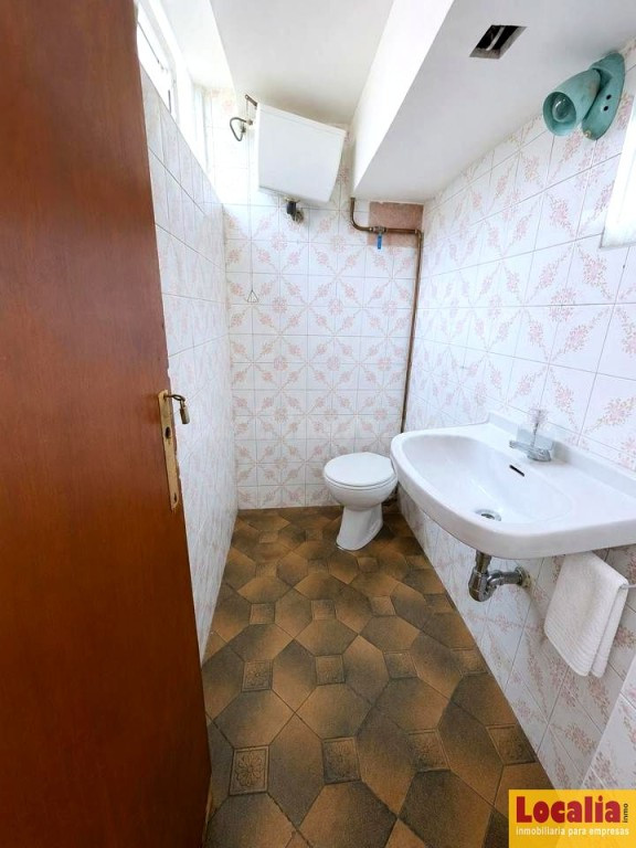 LOCAL COMERCIAL CON CABRETE EN TORRELAVEGA - foto 5
