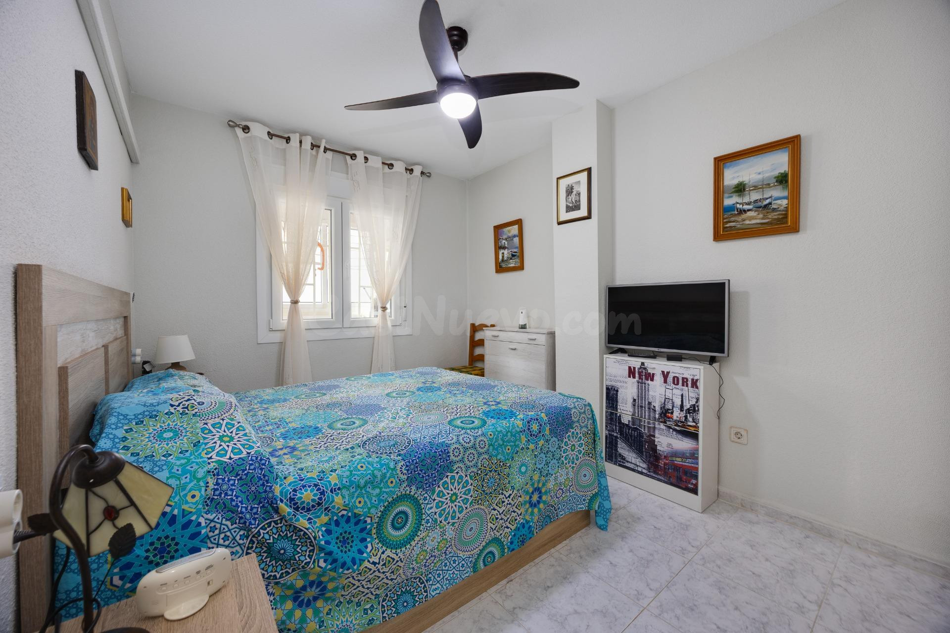 Apartamento reformado de un dormitorio en la Playa de los Lo - foto 4