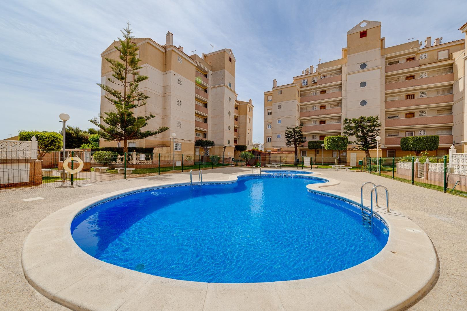 Apartamento de dos dormitorios en residencial con piscina co - foto 2