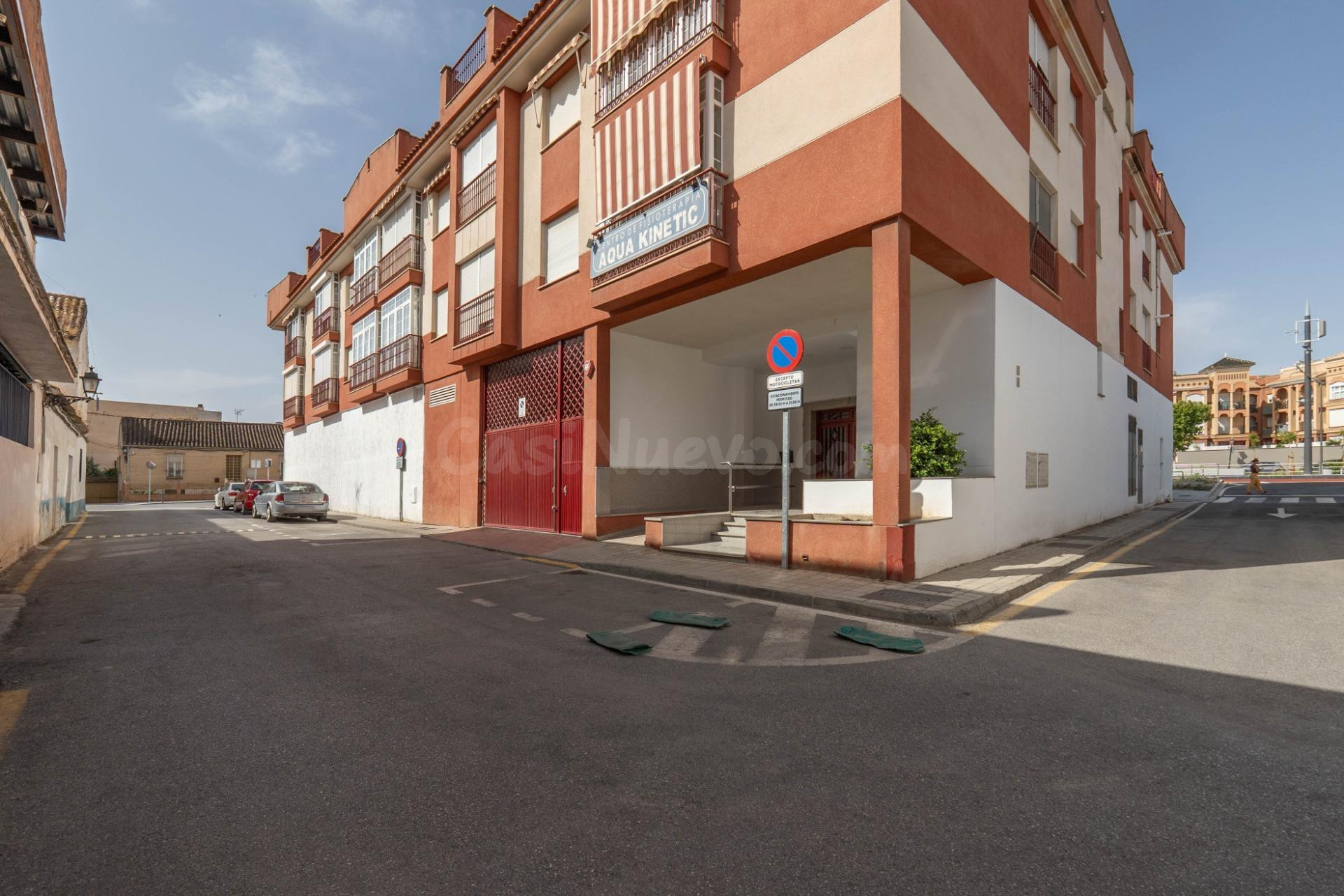 PISO EN LAS GABIAS JUNTO AL METRO