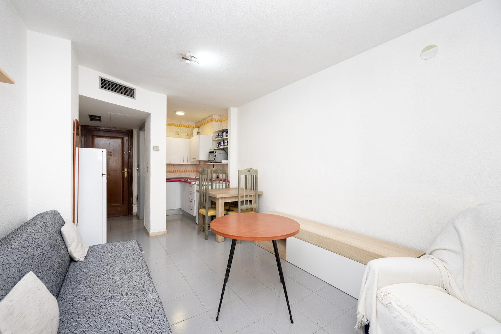 PISO DE 1 DORMITORIO CON TERRAZA Y EXCELENTE UBICACIÓN JUNTO - foto 3