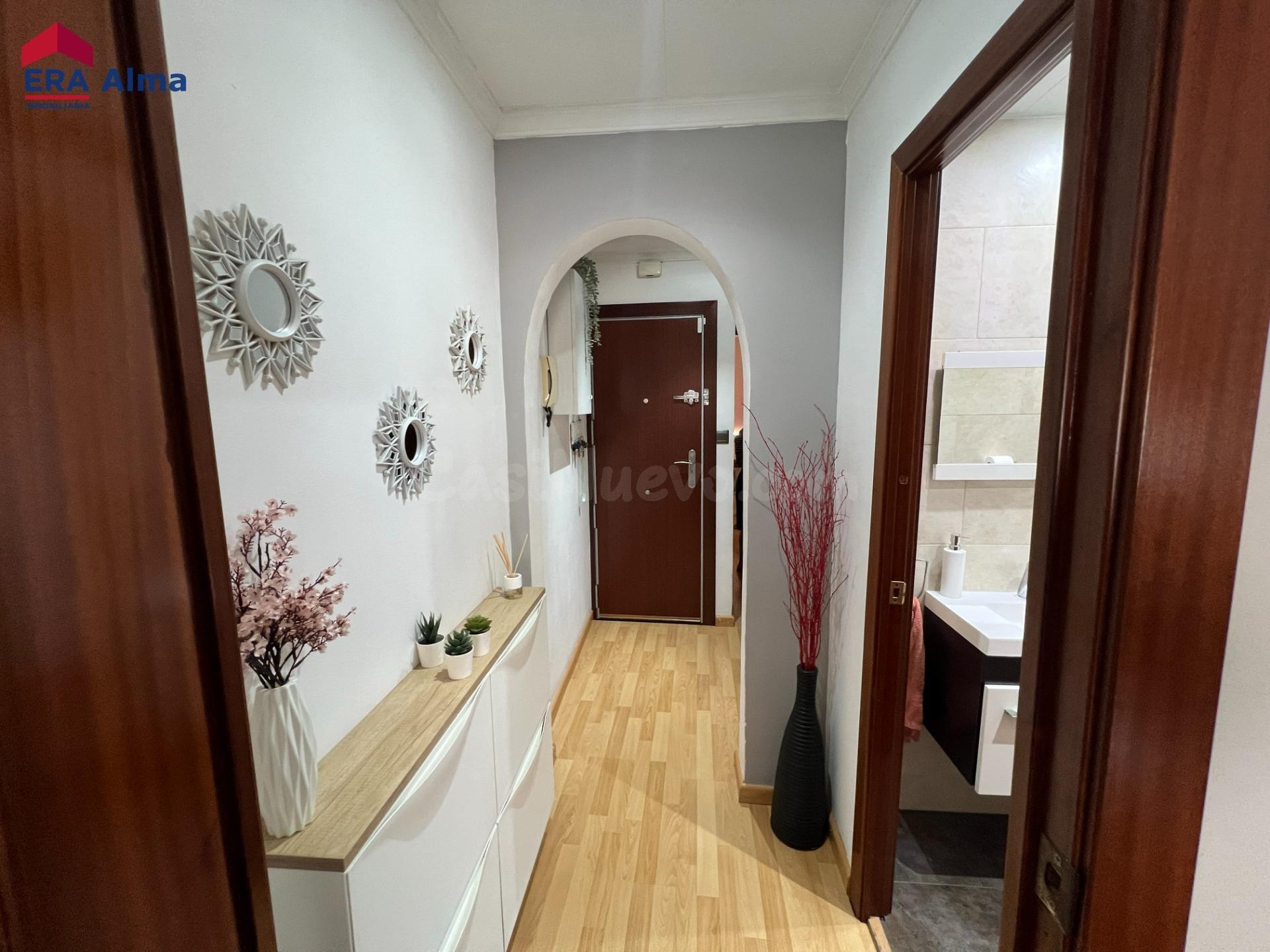 Exclusivo y acogedor piso exterior de 62 m2 junto a Doctor Reig, Viladecans - foto 2