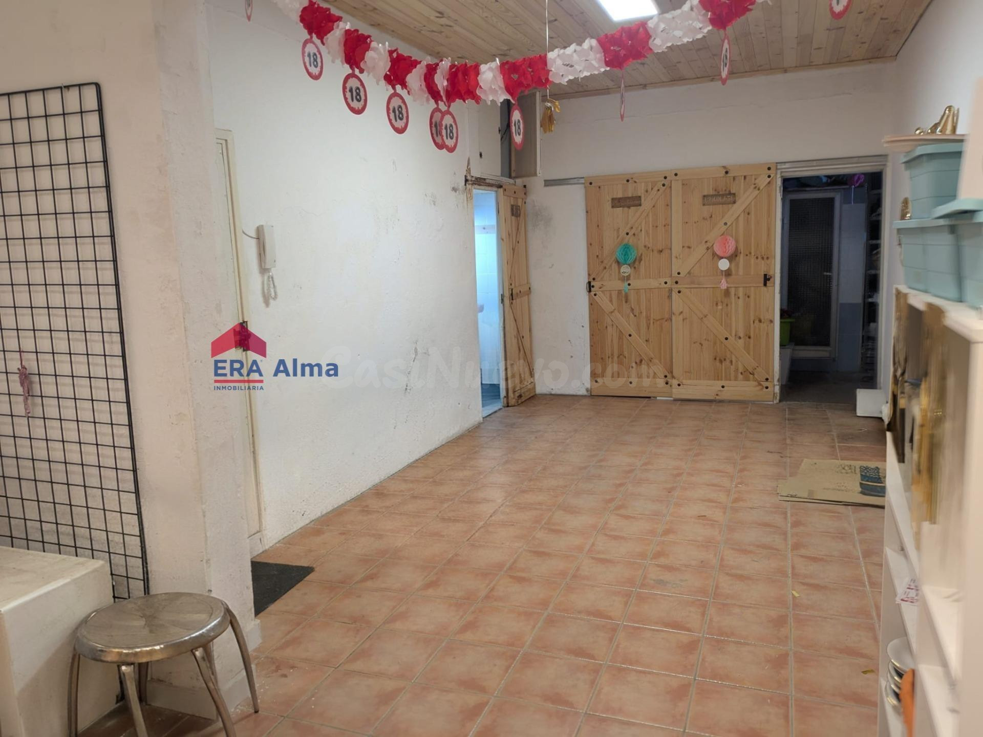 Exclusivo local en Sant Joan Despí – Las Planas