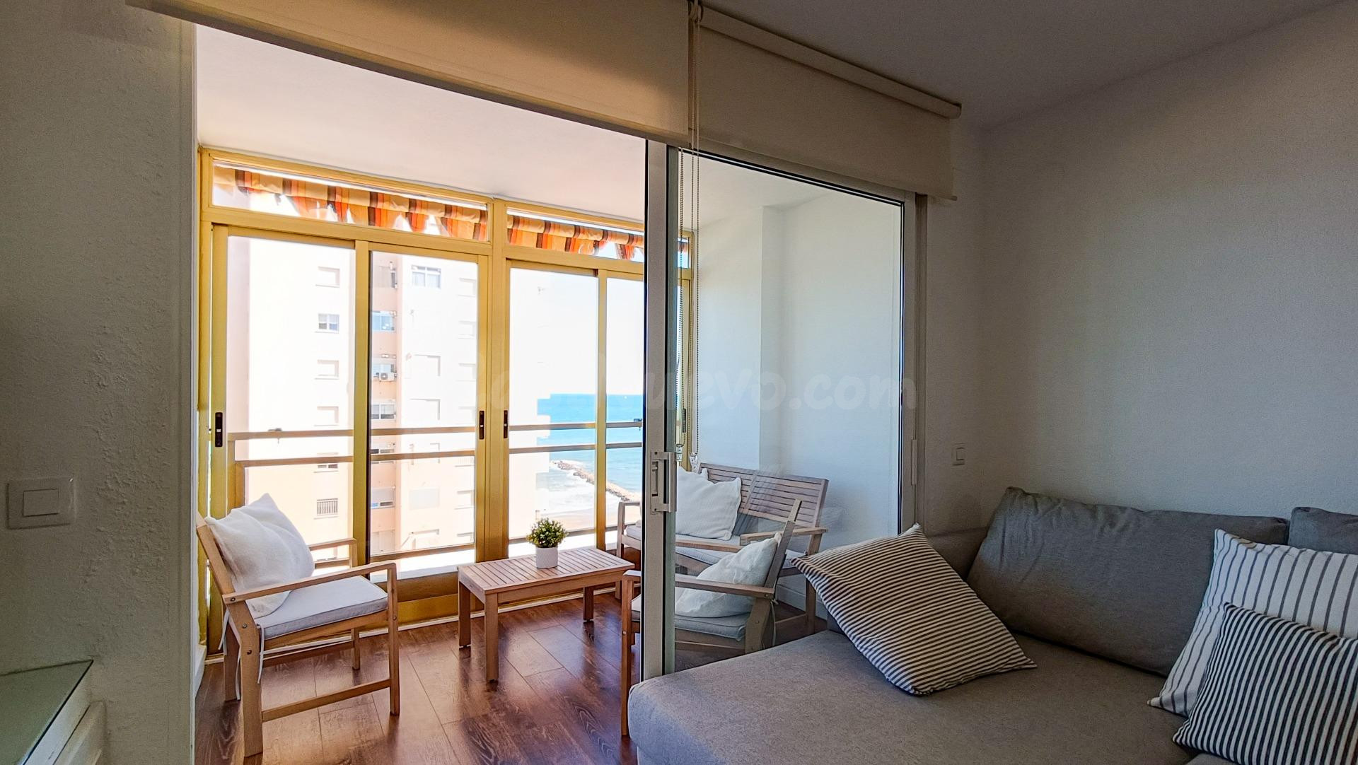 APARTAMENTO A LA VENTA EN LA PLAYA DEL PUIG - foto 2