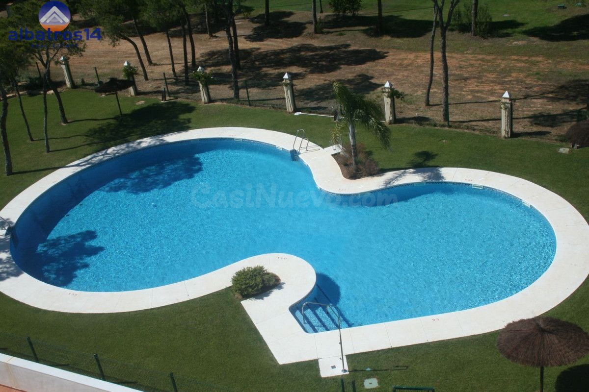 Apartamento en Nuevo Portil, Urbanización Hoyo 19.