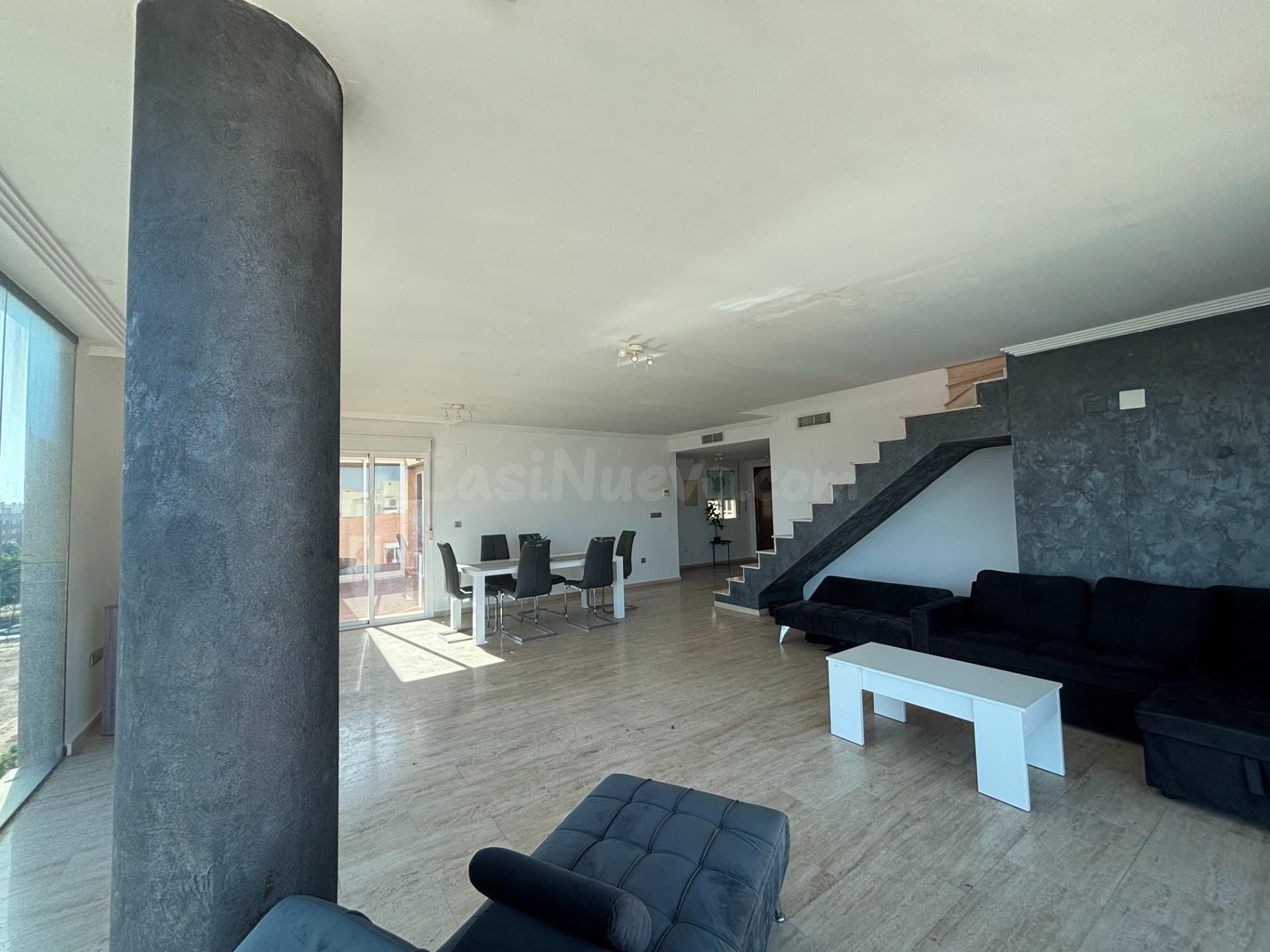 ÁTICO ESQUINERO CON TERRAZA - foto 3