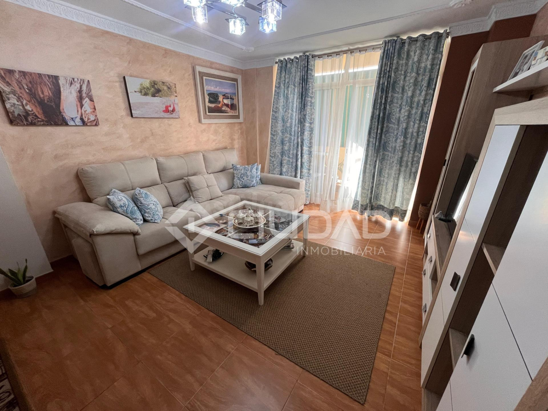 Piso en Barriada Andalucía