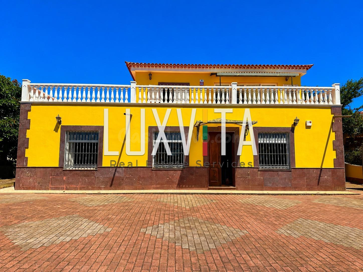 Casa independiente con 3.020 m2 de terreno en La Esperanza – - foto 2