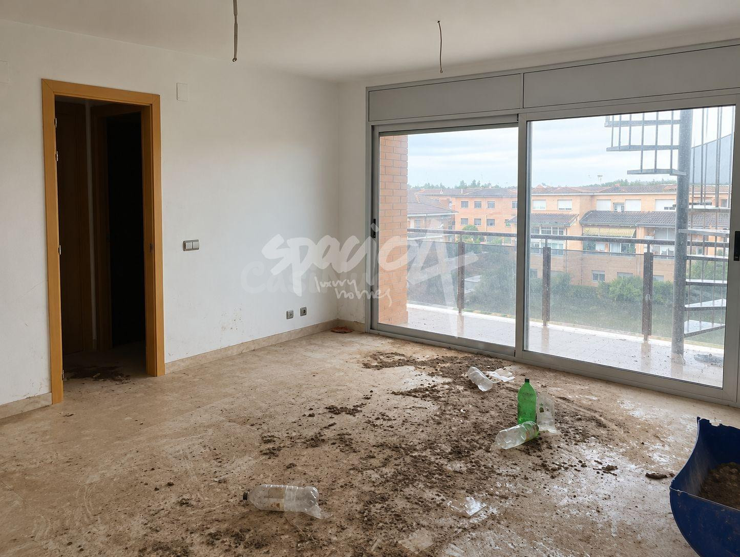 VIVIENDA A REFORMAR EN MORA D´EBRE, TARRAGONA - foto 4