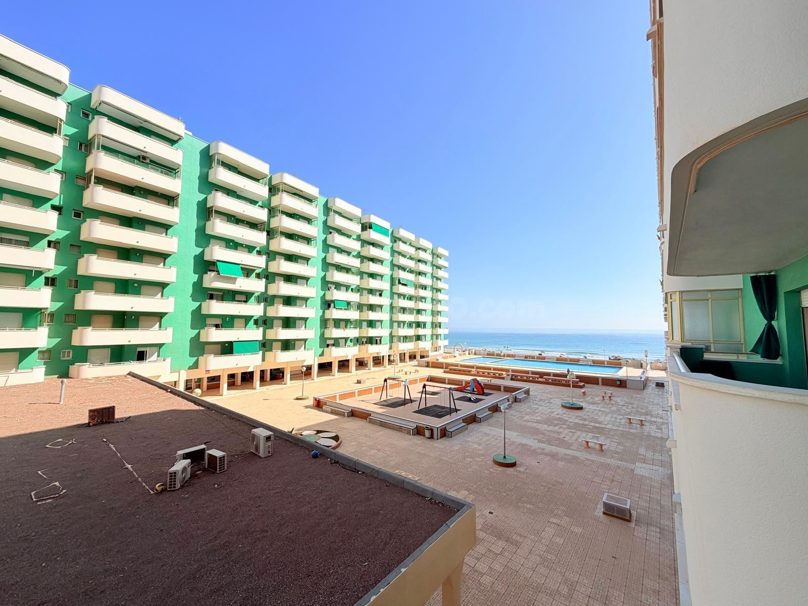 APARTAMENTO REFORMADO DE 3 DORMITORIOS EN ESMERALDA III – KM