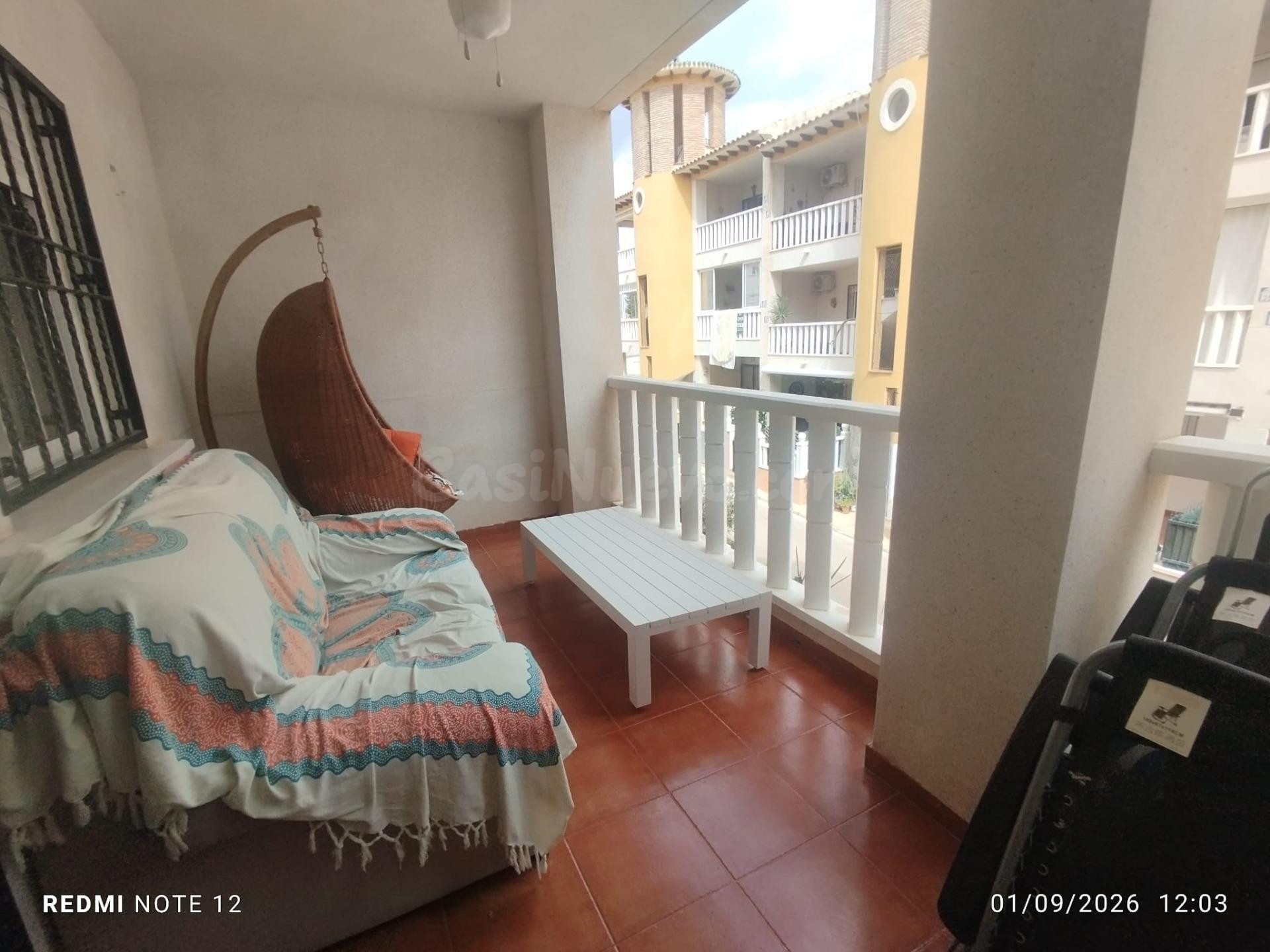 Bonito apartamento de dos dormitorios a pocos metros de la p