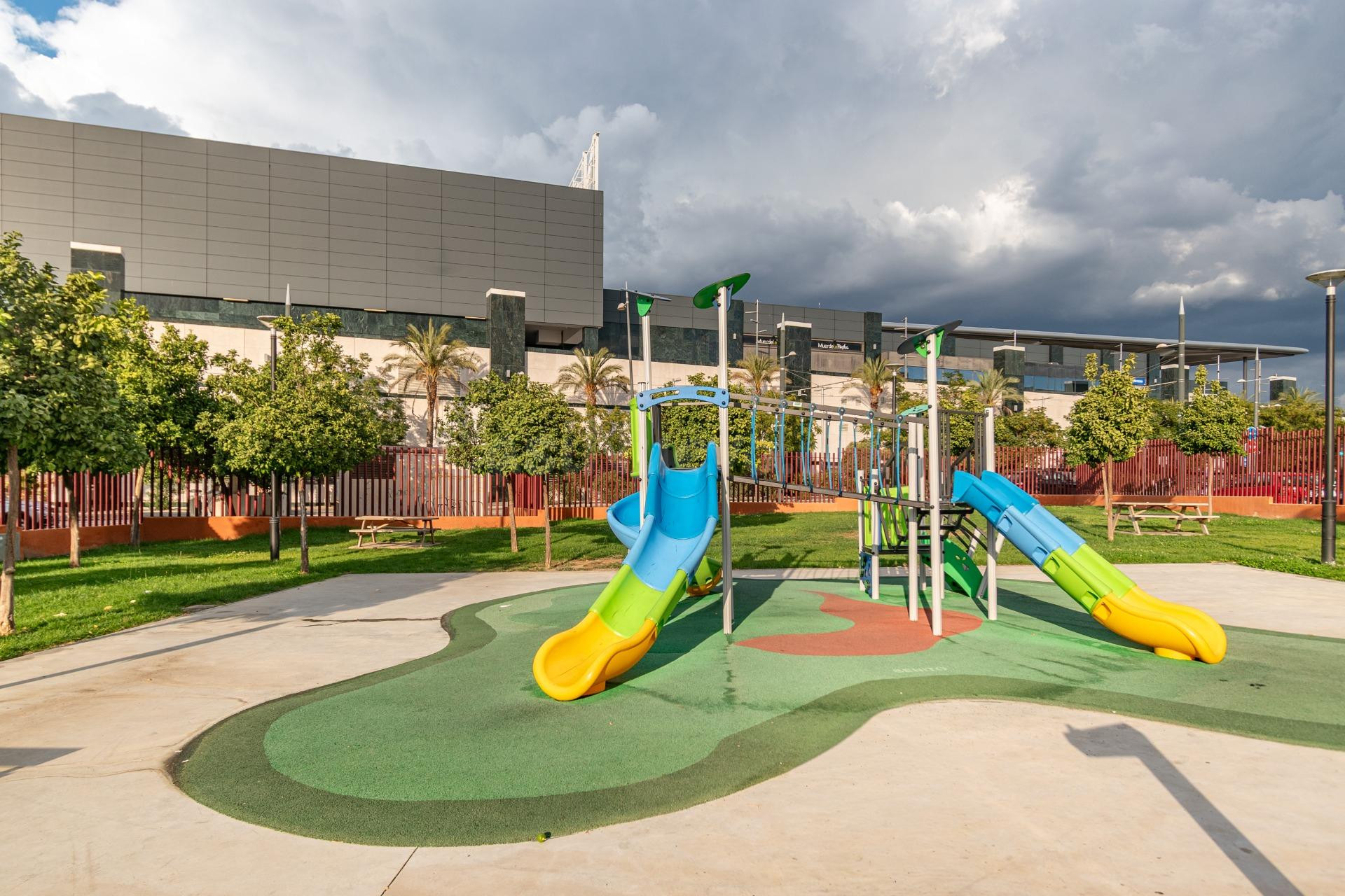 Exclusiva vivienda en Residencial Nevada — Urbanización de l - foto 5