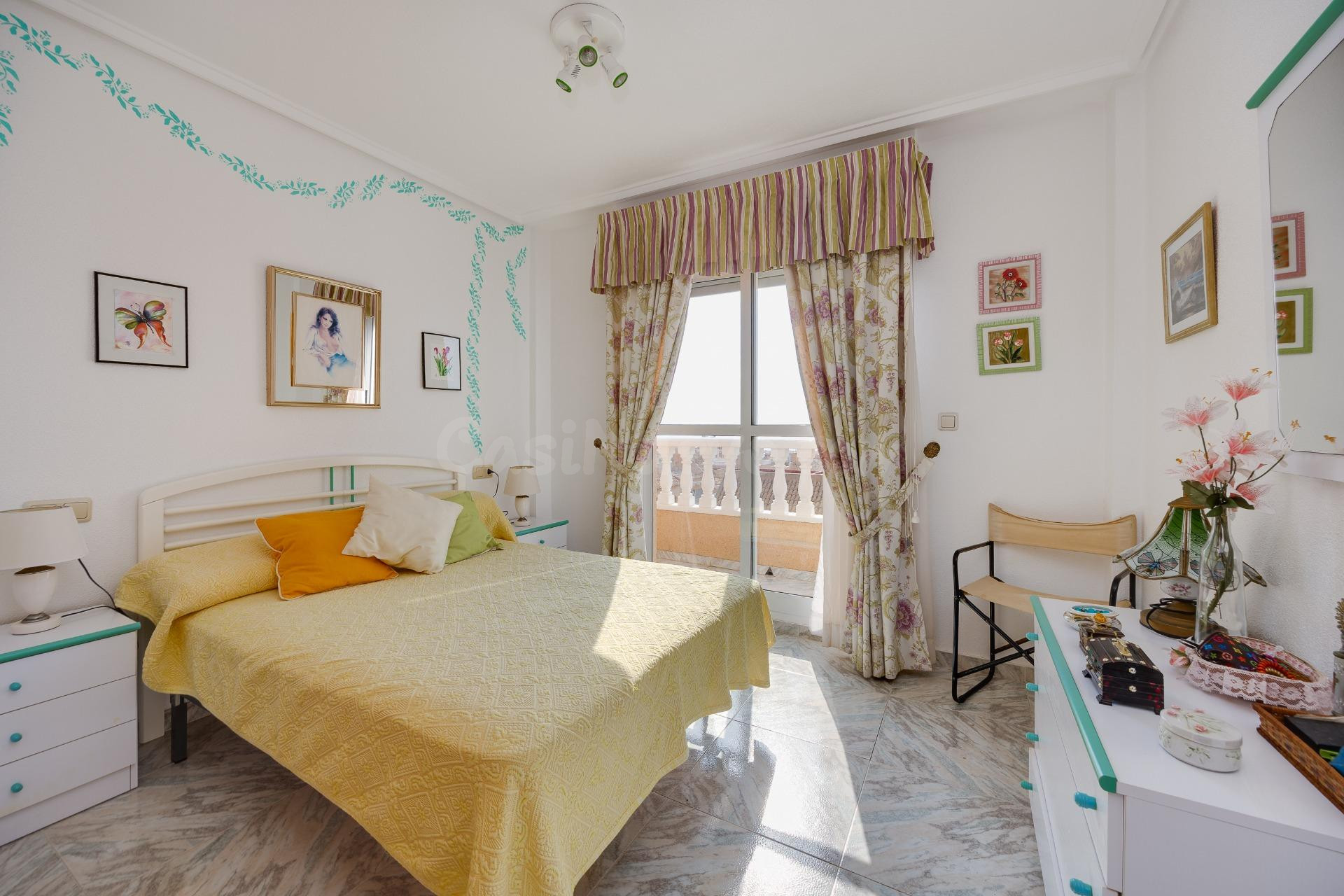 Apartamento con vistas de mar - foto 2