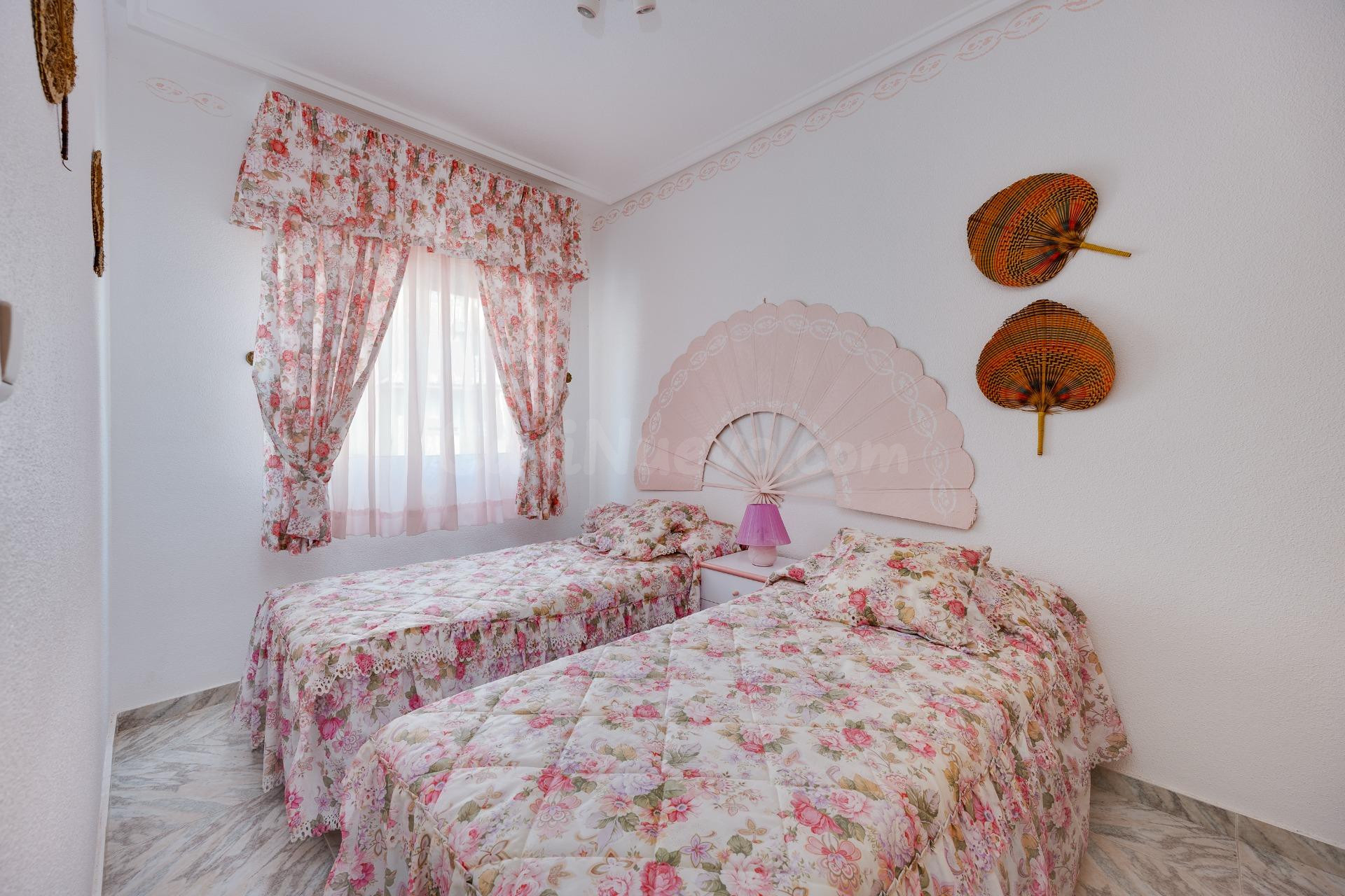 Apartamento con vistas de mar - foto 4