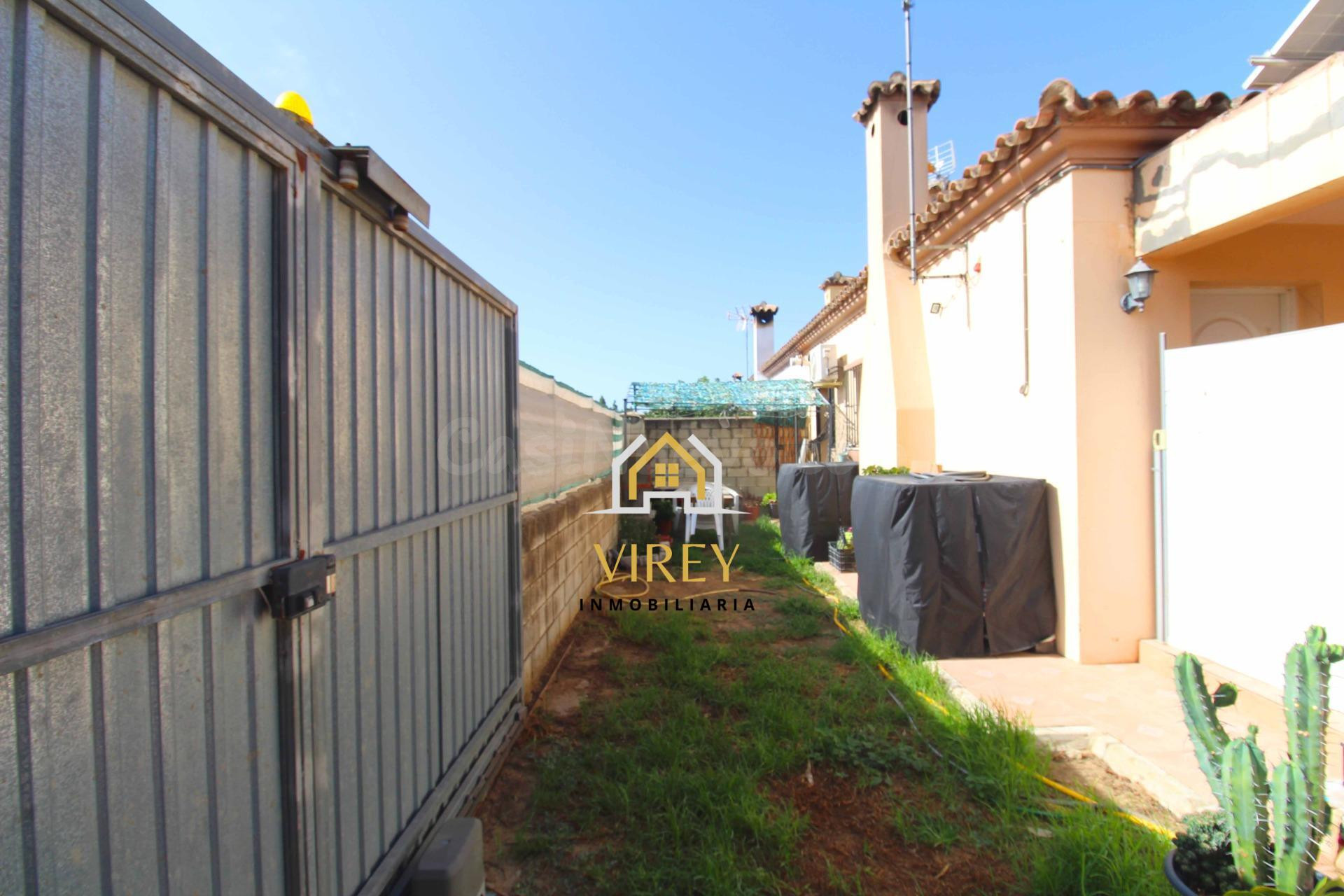 CHALET PAREADO A LA VENTA EN LA ADREITA EL PUERTO DE SANTA M - foto 2