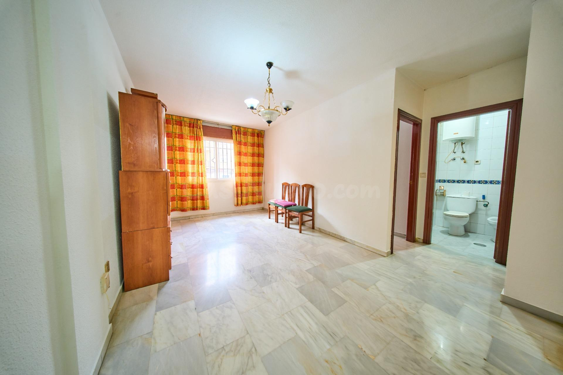 PISO EN VENTA JUNTO AL METRO DE ARMILLA. UNA UBICACIÓN QUE L - foto 2