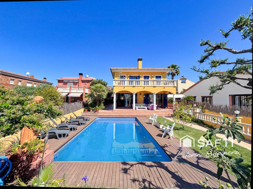 Elegante casa con Piscina en Calafell – Costa Dorada