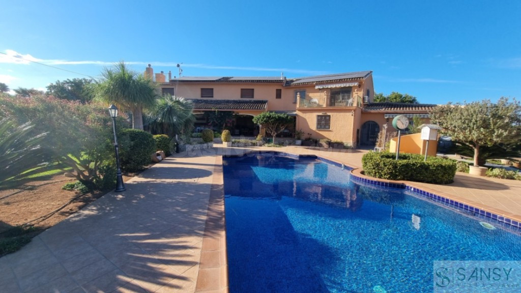 Casa-Chalet en Venta en Alicante Alicante