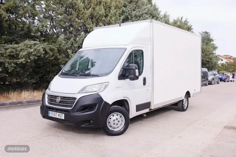 Furgoneta Fiat Ducato Alpedrete con GPS y Bluetooth