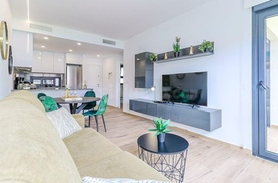 APARTAMENTO DE 2 DORMITORIOS 2 BAÑOS +JARDIN EN ORIHUELA COS - foto 3