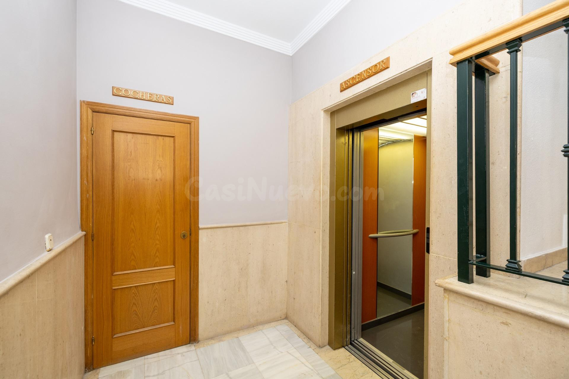 !! ESPECTACULAR VIVIENDA A ESTRENAR EN CALLE NUEVA !! - foto 2