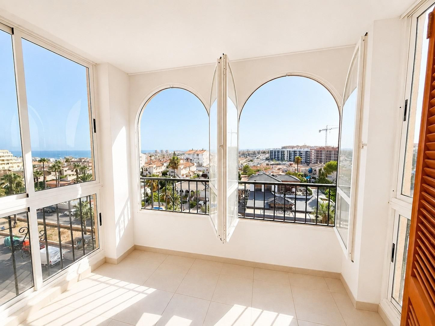 Oportunidad con vistas, SUR, piscina, garaje y trastero - foto 2