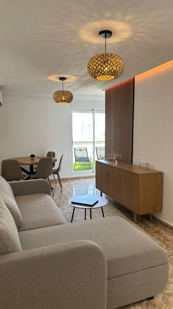 Ático 2 habitaciones 95m² en alquiler - torrevieja - foto 2