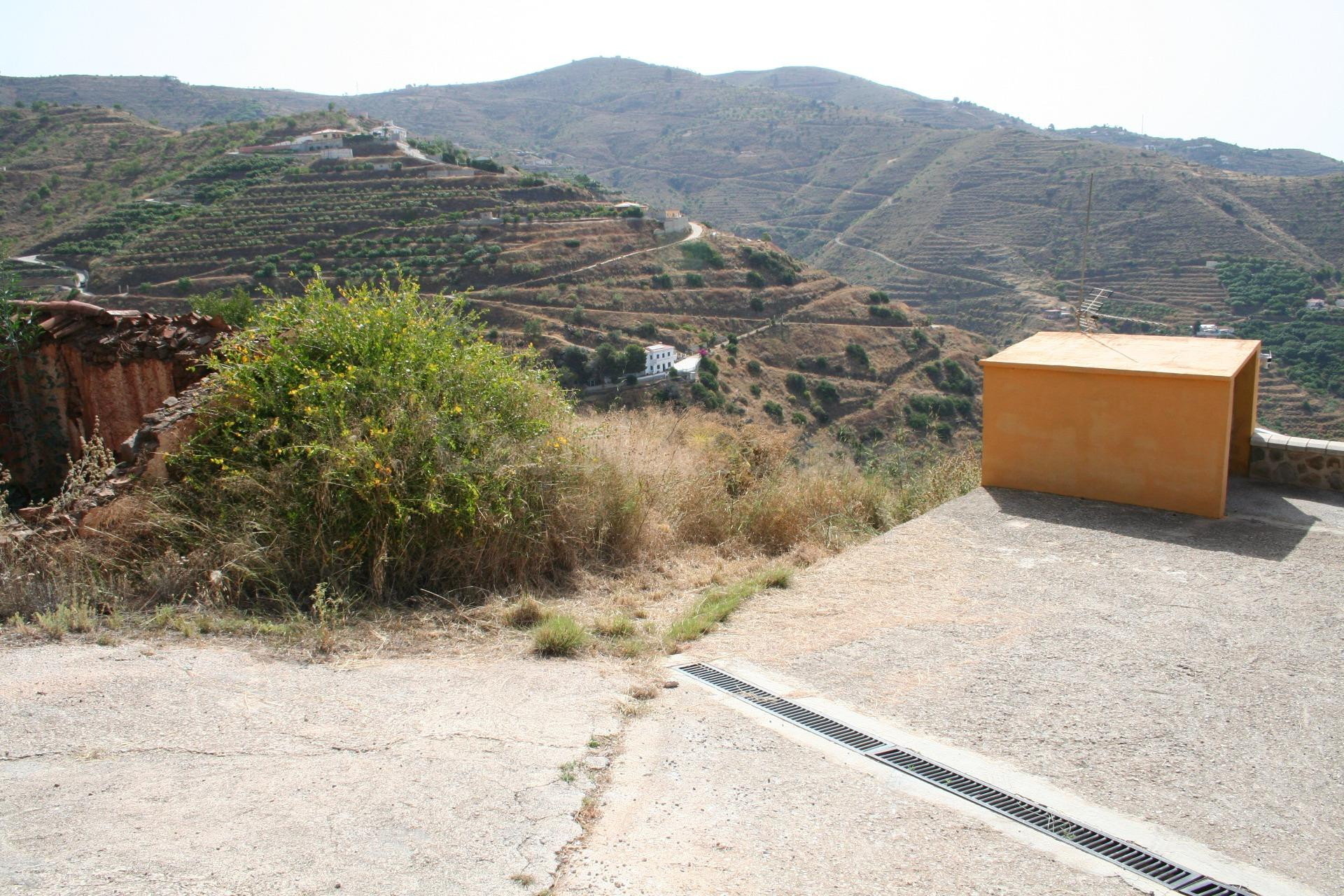 Finca rústica con agua y vistas al mar 4.170 m2