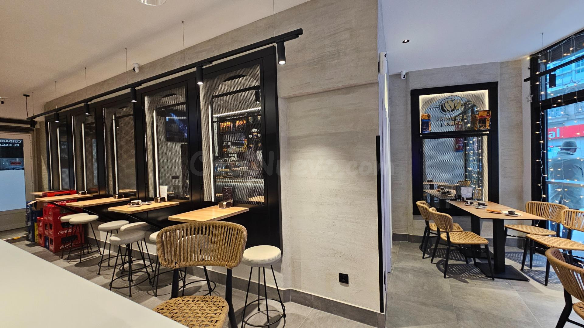 VENTA LOCAL CAFÉ-BAR EN PLENO CUATRO CAMINOS – A CORUÑA - foto 3
