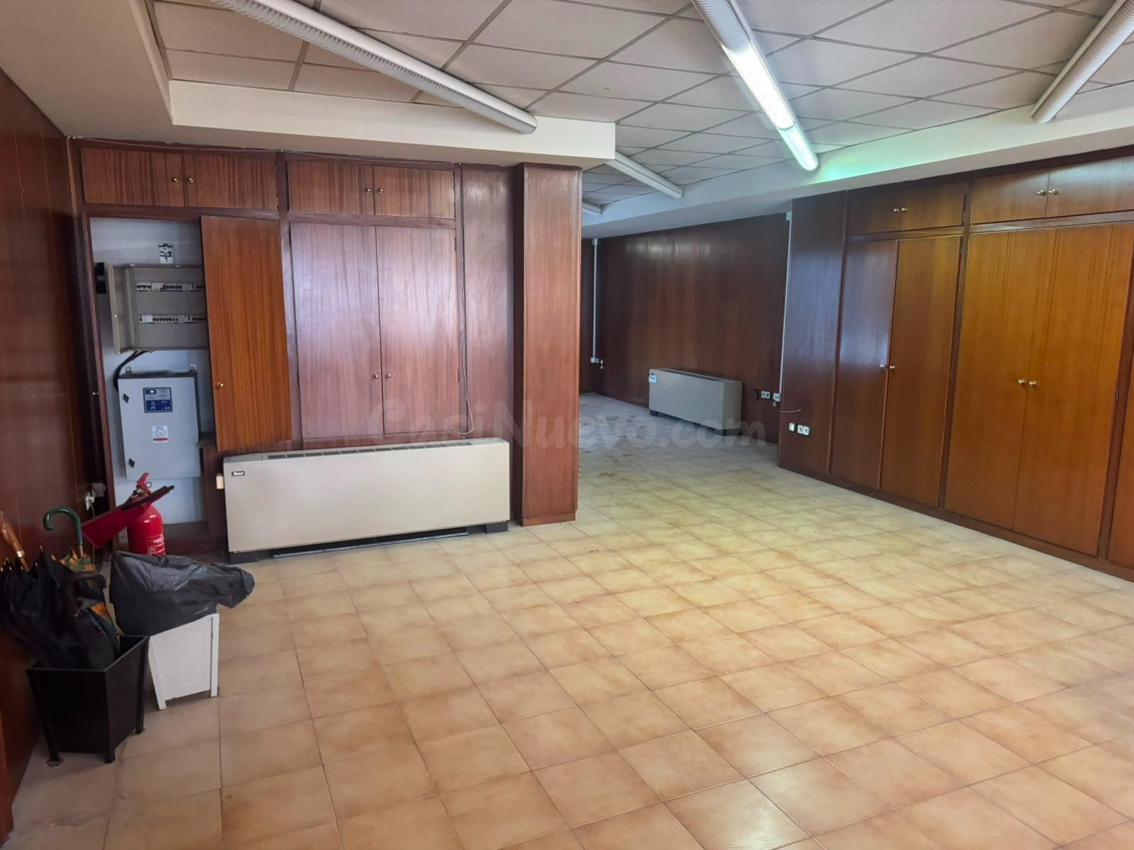 Venta local comercial en entreplanta Centro Jaen - foto 2