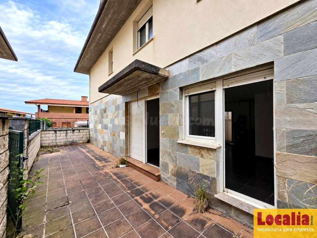 Chalet de VPO en venta, Oreña, Alfoz de Lloredo - foto 3