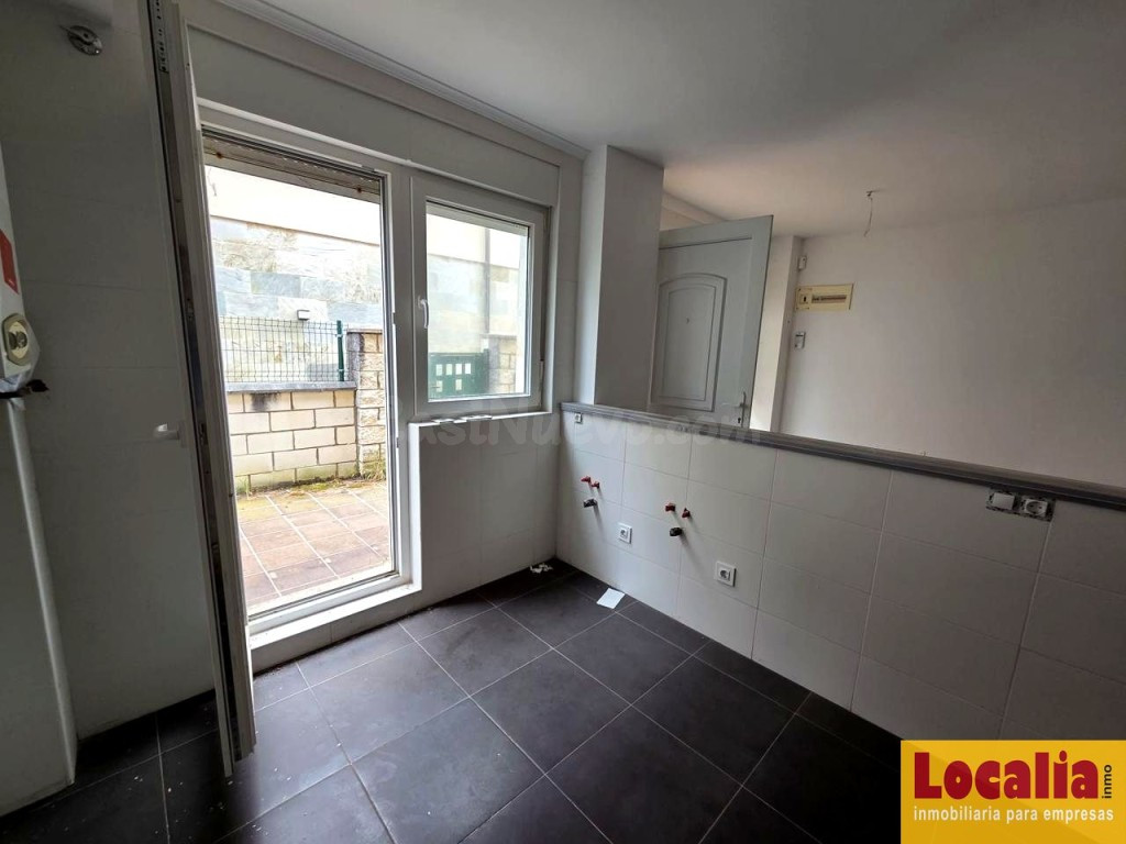 Chalet de VPO en venta, Oreña, Alfoz de Lloredo - foto 4